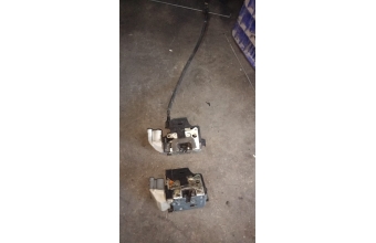 Fiat Doblo sağ ön kapı kilidi