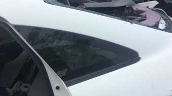 fiat linea çıkma sol arka kelebek camı
