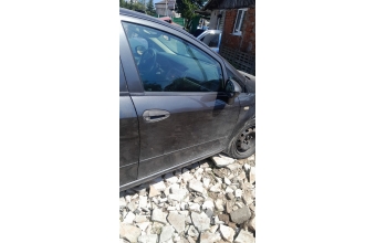 Fiat linea sag ön kapı