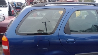 Fiat Palio wiekend sağ arka çamurluk camı