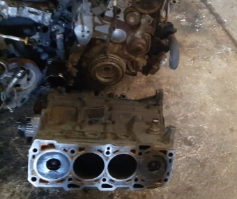 fiat strada 1.9d çıkma yarım alt bok dolu