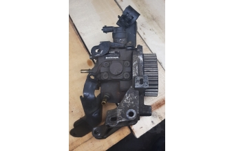 ford 1.6 çıkma mazot pompası