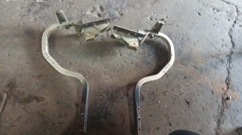 Ford escort bagaj kapak menteseleri