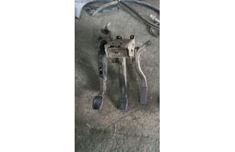 Ford escort pedal takim