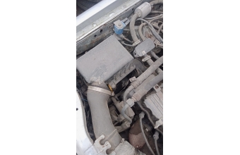 Ford Festiva hava filtre kazanı