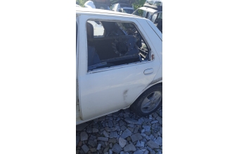 ford fiesta çıkma sol arka kapı