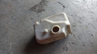 Ford Fiesta flair motor su bidonu