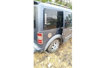 Ford kornet sağ arka çamurluk kesme 25bin