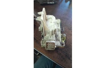 Ford mondeo mk2 sol ön kapı kilidi 8 pin
