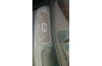 ford scorpio çıkma sağ ön kapı cam düğmesi