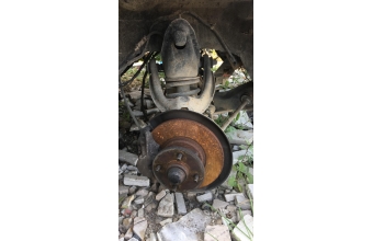 ford taunus çıkma sağ taşıyıcı disk fren merkezi