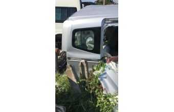ford tourneo courier çıkma sağ çamurluk