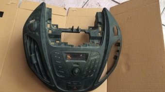 ford tourneo courier hatasız teyp çerçevesi ve teyp