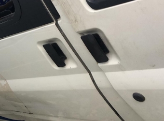 ford transit v184 çıkma sağ takım kapı kolu