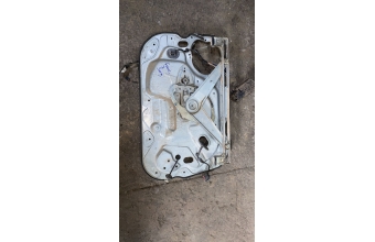 Fort focus 2 2008 sağ arka cam kirikosu