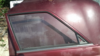 Honda accord 83 model sag ön kapı camı