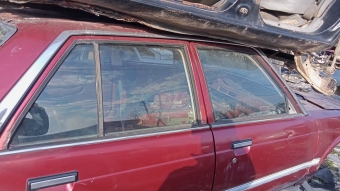 Honda Accord sağ kapı camları adet orjinal parça