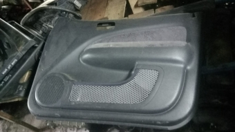 Honda hrv sağ ön kapı döşemesi orjinal parça