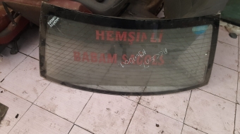 hyundai accent milenyum kasa çıkma bagaj camı