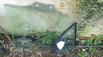 Hyundai admire sol arka kapı camı kelebek cam