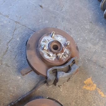 hyundai atos çıkma sağ ön taşıyıcı kaliper disk