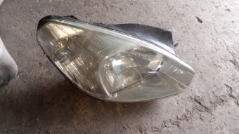 Hyundai Era sağ far