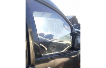 hyundai starex çıkma sağ ön kapı camı