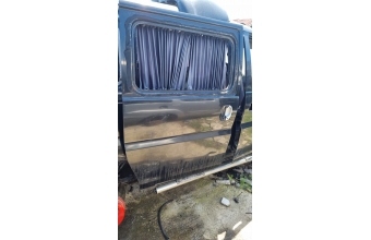hyundai starex çıkma sağ orta hatasız kapı