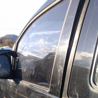 hyundai starex çıkma sol ön kapı camı