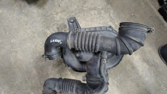 Hyundai starex hava filtre hortumu