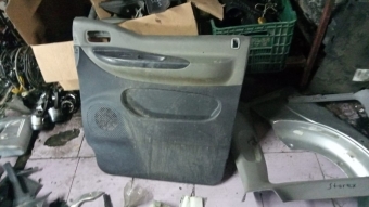 Hyundai Starex sağ kapı dosemesi