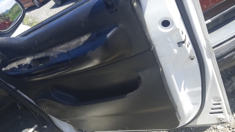 hyundai starex sökme sağ ön kapı döşemesi
