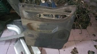 Hyundai Starex sol kapı dosemesi