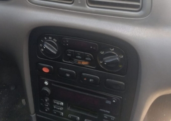 kia clarus 2.0 çıkma orta konsol paneli