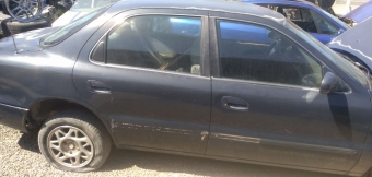 kia clarus 2.0 çıkma sağ yan panel