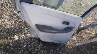 Kia clarus sol arka kapı döşemesi