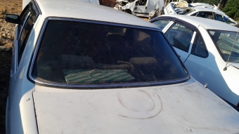 Kia kapital arka cam 4 bin