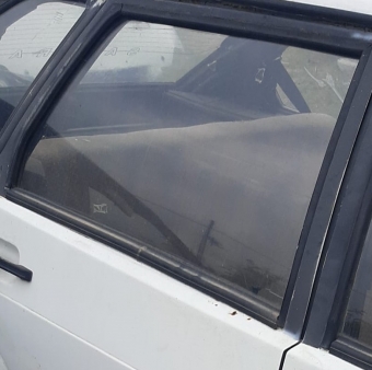 lada samara çıkma sağ arka kapı camı