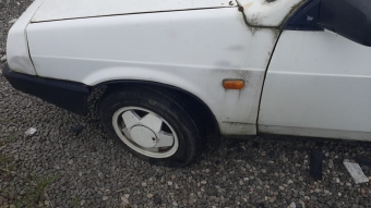 lada samara çıkma sol ön çamurluk