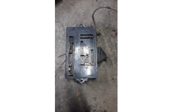 Lada samara klimasız sigorta kutusu