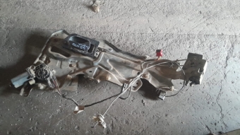 Laguna 1 sag arka cam krikosu motorlu orjinal parça