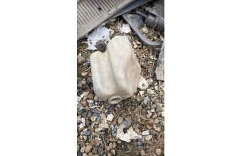 Mahindıra yedek su bidonu