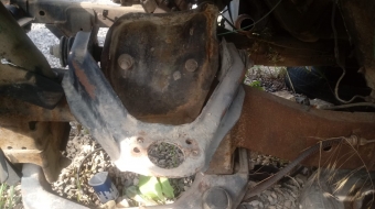 mahindra 4x4 çıkma sol ön üst salıncak
