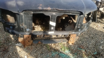 mahindra çıkma ön panel