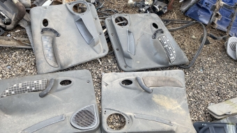 Mahindra kapı döşemesi takım