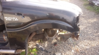 mahindra pickup çıkma sağ ön çamurluk