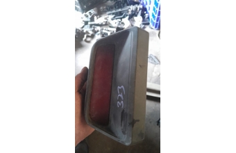 Mazda 323 3 stop