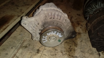 mazda 323 çıkma şarj dinamosu