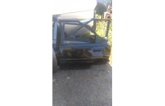 mazda 323 çıkma sol arka dolu kapı