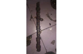 Mazda 323 eksantrik mili